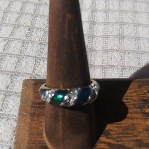 18K Gold Plate Green Enamel and Crystal Band Ring Size 8 1/2